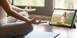 Etui Graficzne do Lenovo Tab M11 10.95 11 - ochronne z podstawką, dostęp do portów i przycisków